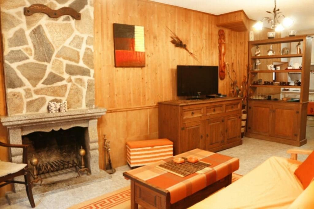 Casa Rural Los 2 Yugos Navaluenga Buitenkant foto