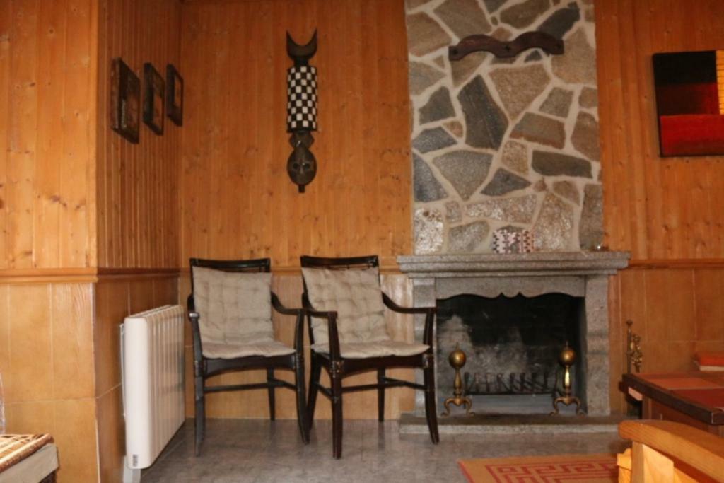 Casa Rural Los 2 Yugos Navaluenga Buitenkant foto